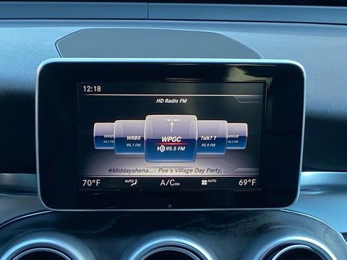 Used 2018 Mercedes-Benz GLC 300 4MATIC image 9