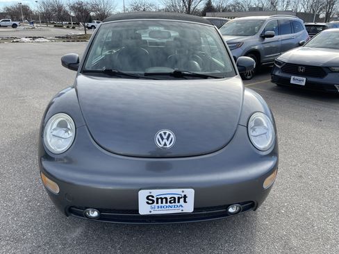 Used 2004 Volkswagen Beetle GLS image 2