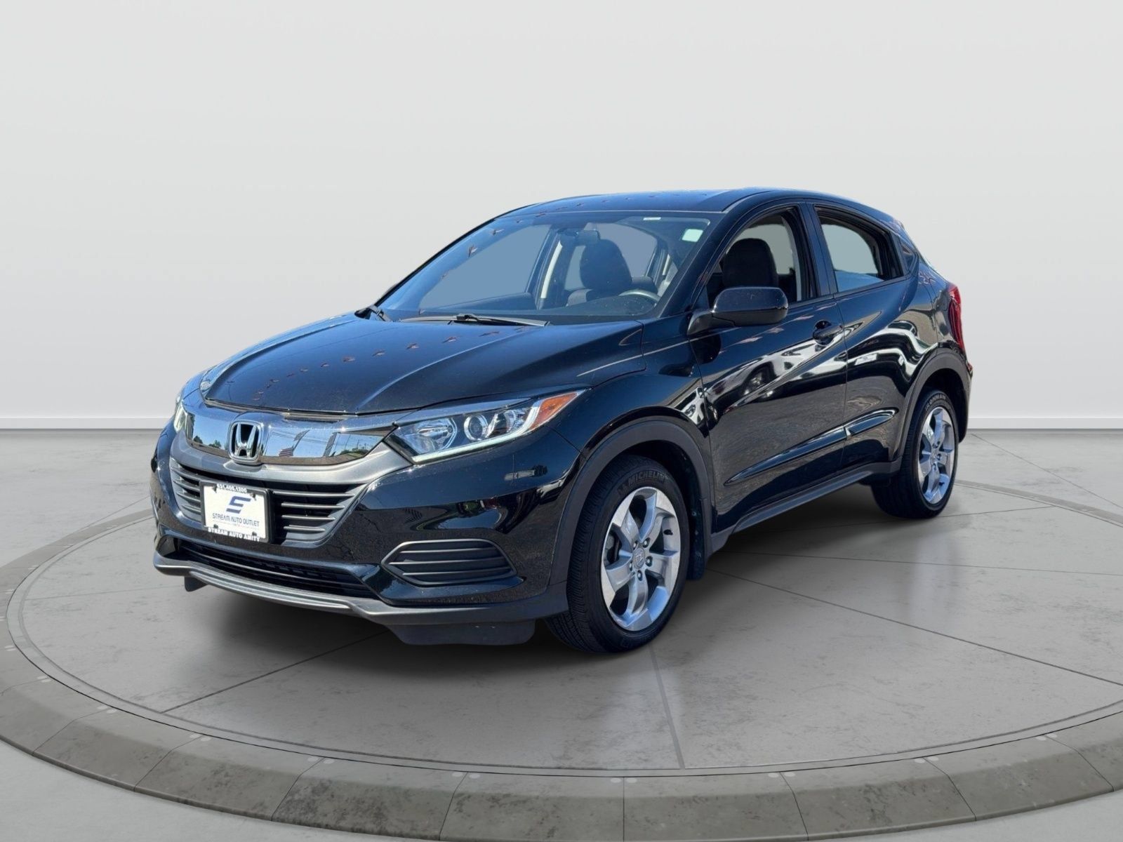 Used 2021 Honda HR-V LX image 3