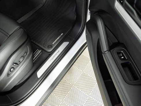 New 2026 Porsche Cayenne AWD/4WD image 26