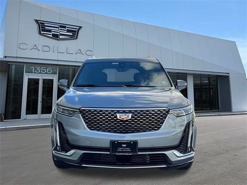 Certified 2024 Cadillac XT6 Premium Luxury w/ Platinum Package image 4