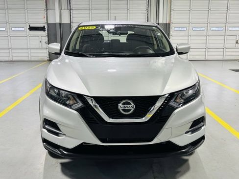 Used 2022 Nissan Rogue Sport S image 11