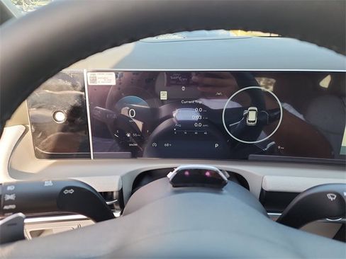 New 2025 Hyundai Tucson Limited image 27