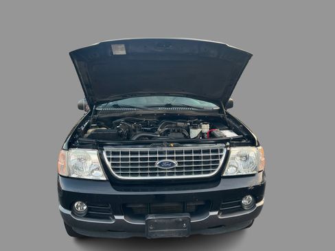 Used 2005 Ford Explorer Sport XLT AWD/4WD image 13