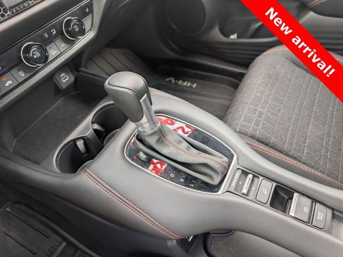 Used 2025 Honda HR-V Sport image 27