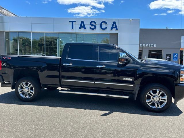 Used 2019 Chevrolet Silverado 2500 High Country w/ Duramax Plus Package AWD/4WD image 10