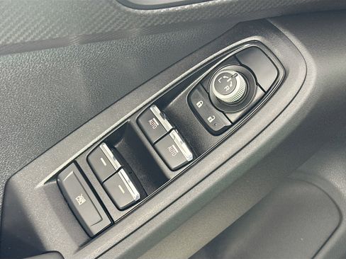Used 2024 Subaru Crosstrek 2.5i Limited image 18