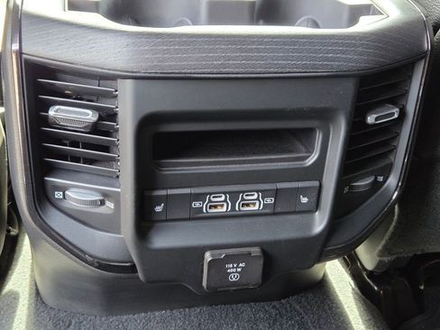 Used 2023 RAM 2500 Limited AWD/4WD image 18
