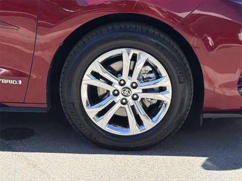 Used 2021 Toyota Sienna XSE w/ XSE Plus Package image 38