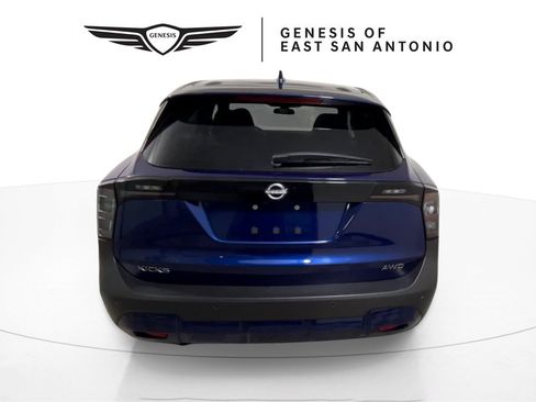 Used 2025 Nissan Kicks SV image 5