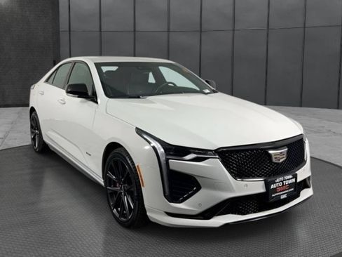 Used 2022 Cadillac CT4 V w/ Technology Package AWD/4WD image 5