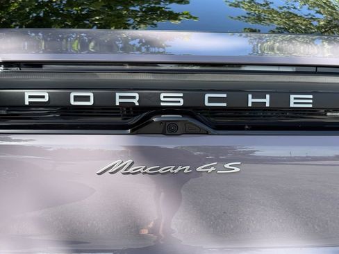Used 2025 Porsche Macan 4S Electric AWD/4WD image 51