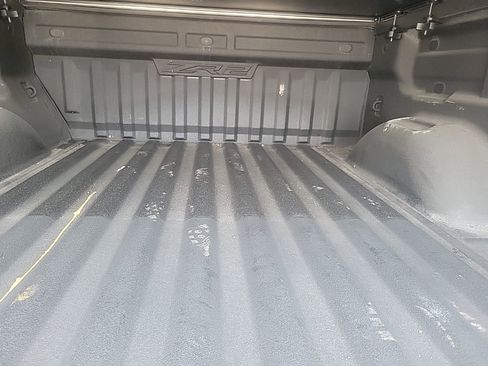 Used 2021 Chevrolet Colorado ZR2 w/ ZR2 Dusk Special Edition image 28