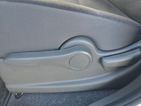 Used 2013 Nissan Cube 1.8 S w/ Interior Designer Pkg image 25