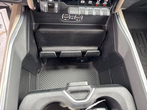 Used 2022 RAM 2500 Laramie AWD/4WD image 11