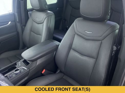 Certified 2022 Cadillac XT5 Premium Luxury AWD/4WD image 12