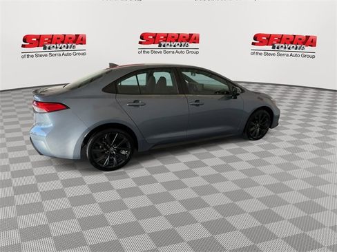 Used 2023 Toyota Corolla SE image 10