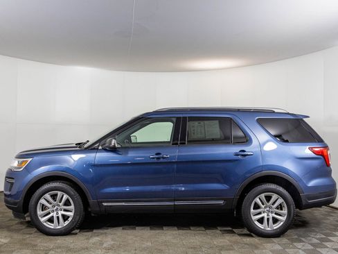 Used 2019 Ford Explorer XLT image 16