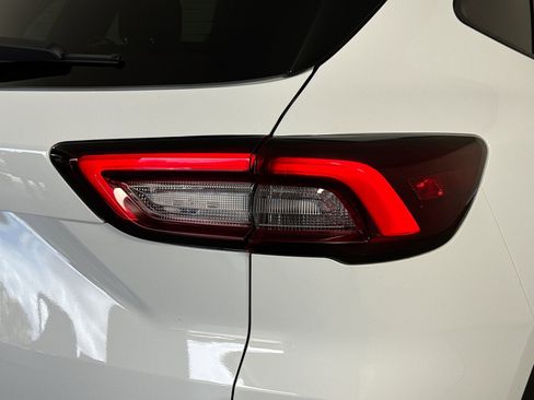 Used 2025 Ford Escape Active image 32