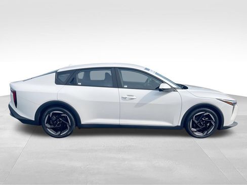 Used 2025 Kia K4 EX FWD image 9