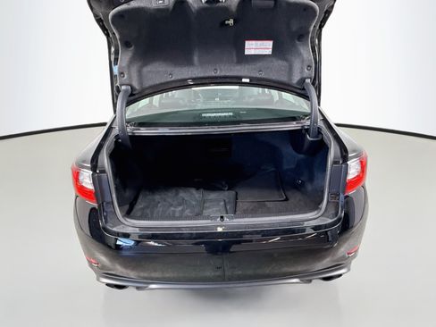 Used 2017 Lexus ES 350 w/ Luxury Package FWD image 25