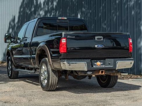 Used 2016 Ford F250 Lariat w/ Lariat Ultimate Package AWD/4WD image 4