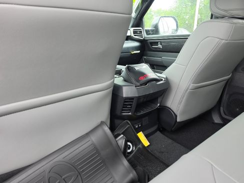 New 2026 Toyota Tundra SR5 AWD/4WD image 17