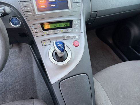 Used 2015 Toyota Prius Three FWD image 18