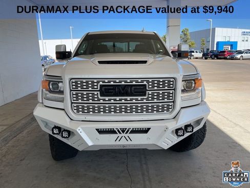Used 2019 GMC Sierra 2500 Denali w/ Duramax Plus Package image 3