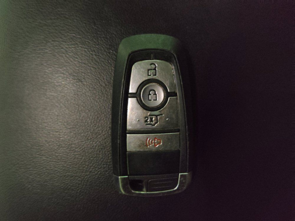 Used 2023 Ford Explorer XLT RWD image 32