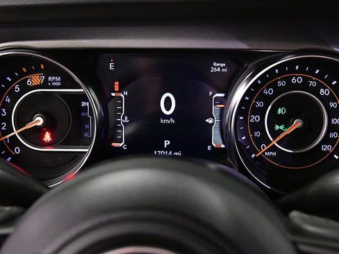 Used 2023 Jeep Wrangler Sport S image 14