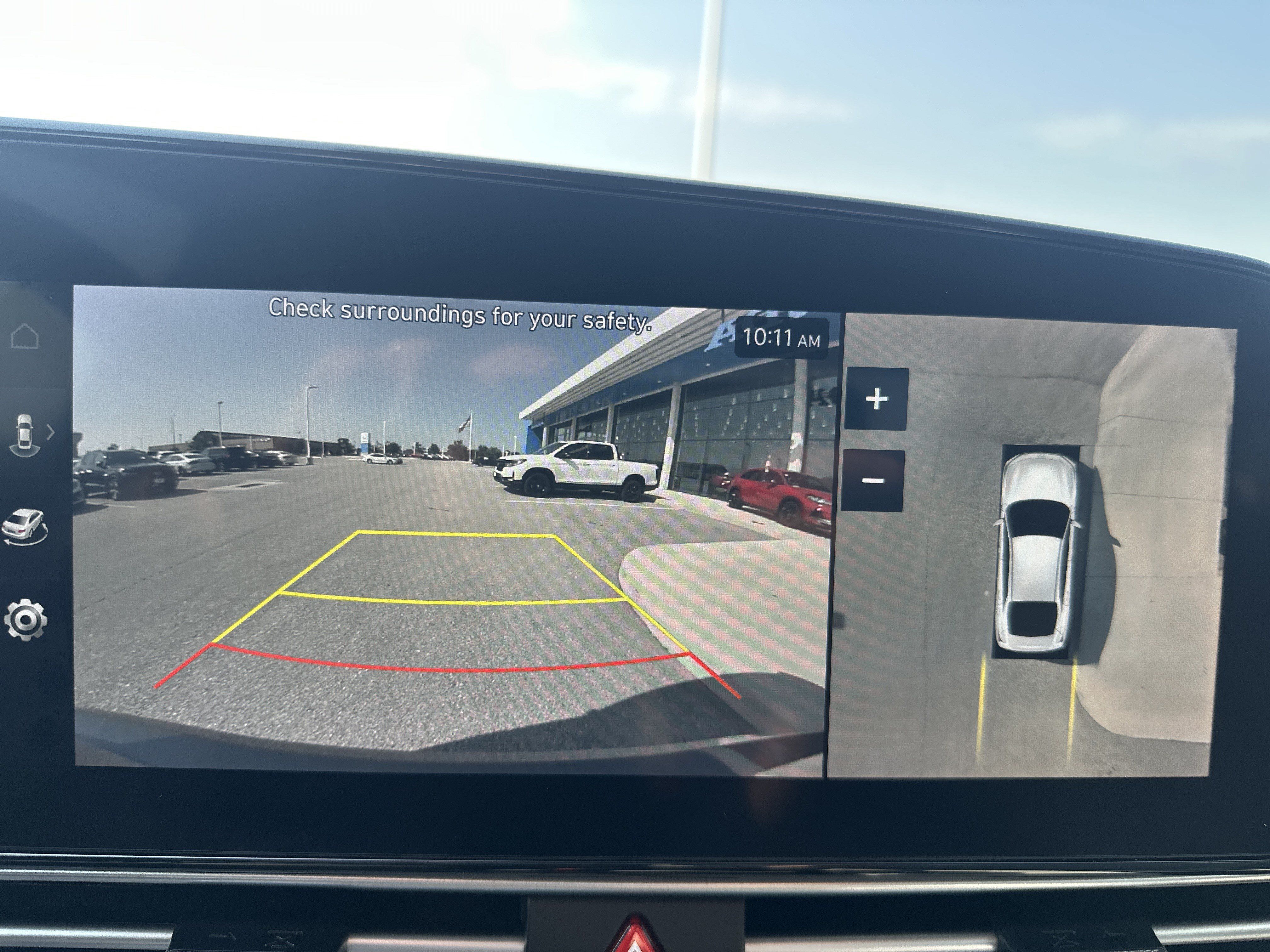 Used 2024 Hyundai Elantra Limited FWD image 19