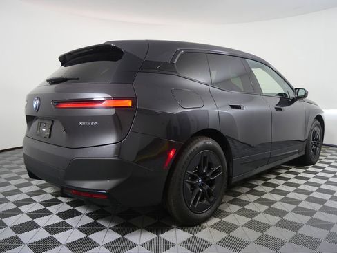 Certified 2023 BMW iX xDrive50 w/ Premium Package image 3