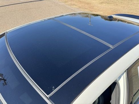 Used 2023 Nissan Maxima SR w/ Sport Mat Group image 12