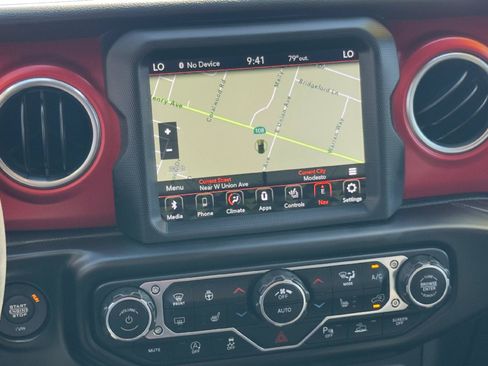 Used 2023 Jeep Wrangler Unlimited Rubicon w/ Steel Bumper Group AWD/4WD image 17