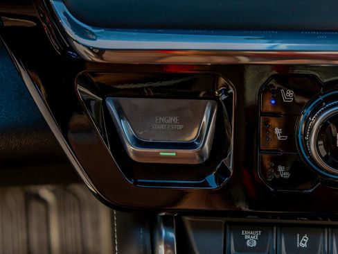 Used 2026 GMC Sierra 3500 Denali Ultimate image 23