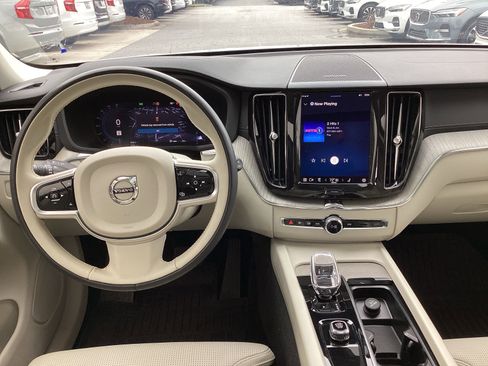 Certified 2023 Volvo XC60 B5 Ultimate w/ Climate Package image 30