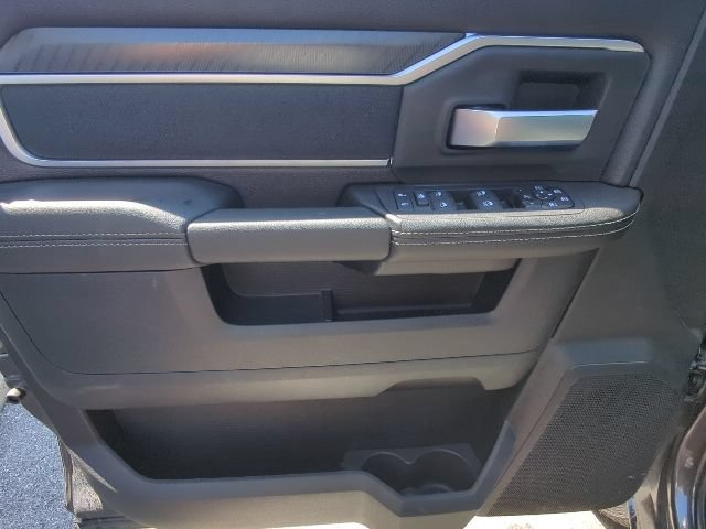 New 2026 RAM 3500 Big Horn AWD/4WD image 12