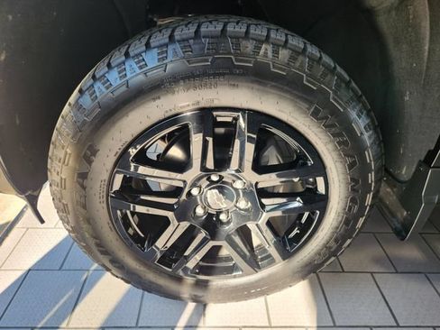 Used 2026 Chevrolet Silverado 1500 RST w/ RST Select Package AWD/4WD image 8