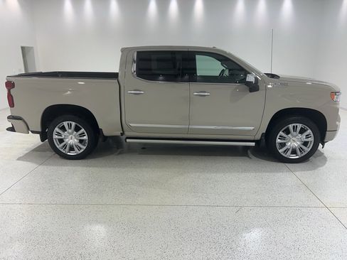 New 2026 Chevrolet Silverado 1500 High Country image 6