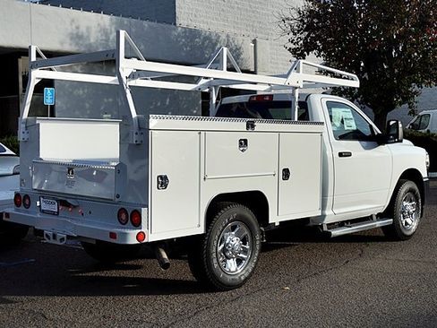 New 2024 RAM 2500 Tradesman w/ Chrome Appearance Group image 8