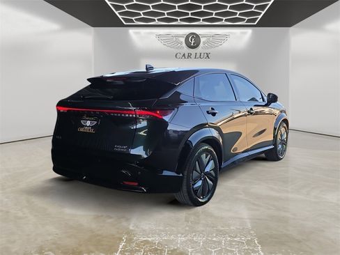 Used 2023 Nissan Ariya EVOLVE+ e-4ORCE image 5