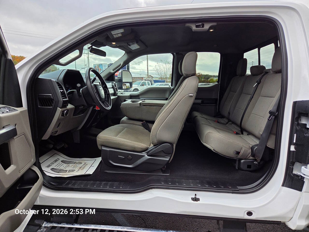 Used 2021 Ford F350 XLT w/ XLT Premium Package AWD/4WD image 9