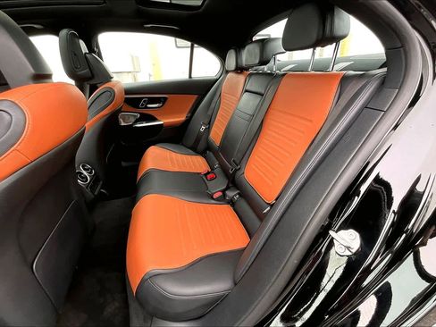 Used 2024 Mercedes-Benz C 300 4MATIC Sedan image 19