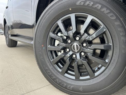 New 2026 Nissan Armada SV image 7