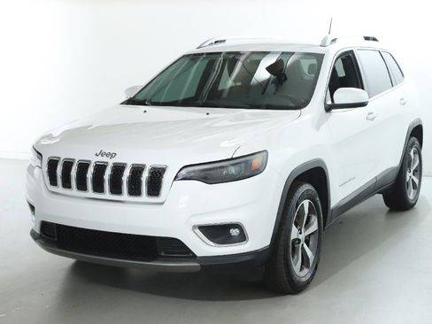 Used 2019 Jeep Cherokee Limited image 3