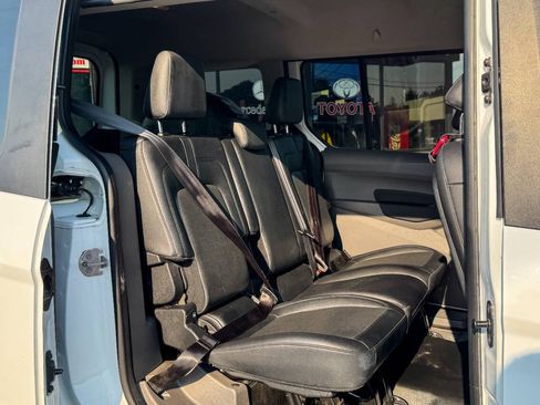 Used 2020 Ford Transit Connect XL FWD image 17