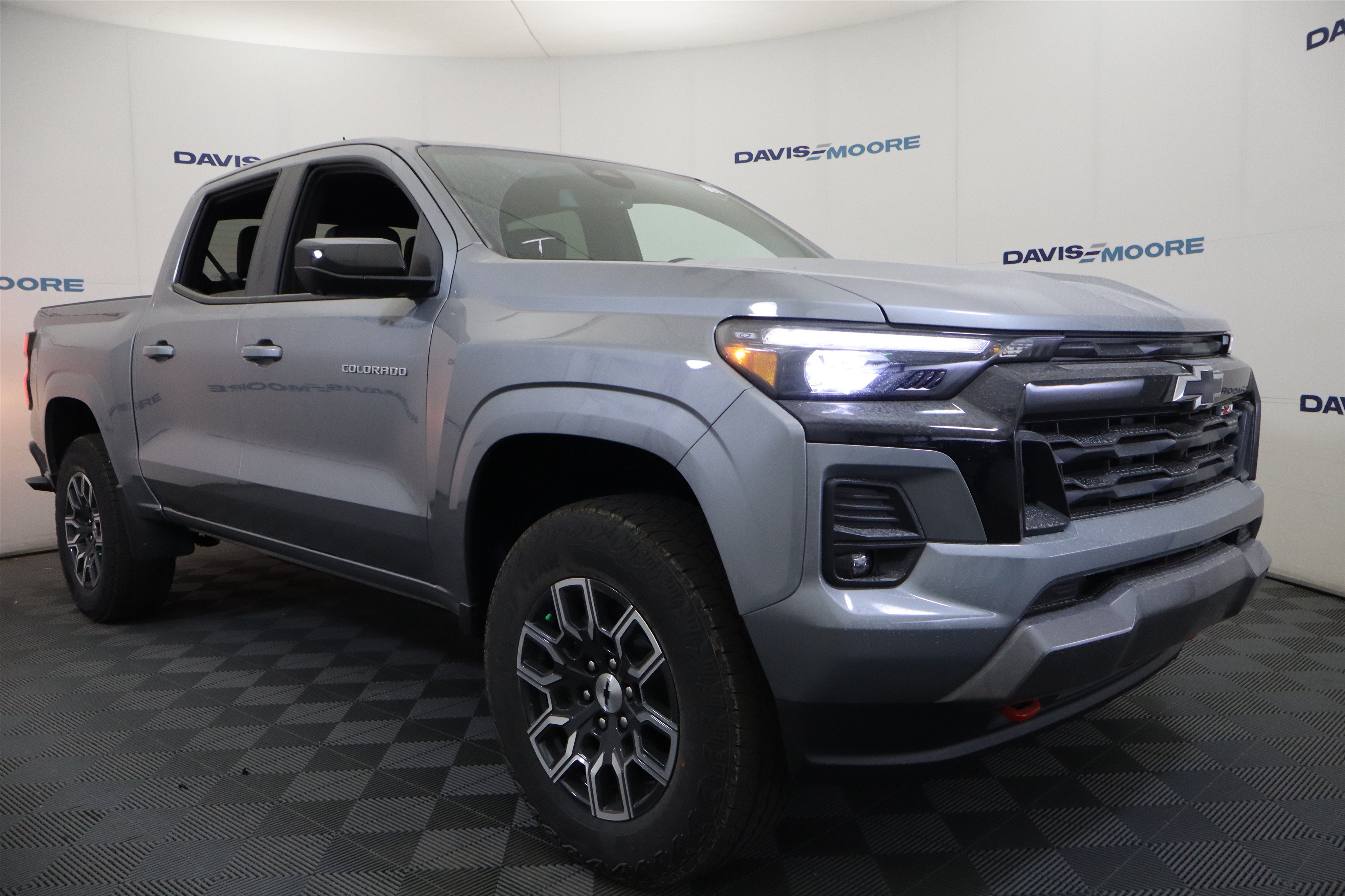 New 2026 Chevrolet Colorado Z71 w/ Technology Package AWD/4WD image 3