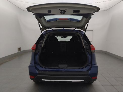 Used 2020 Nissan Rogue S FWD image 29