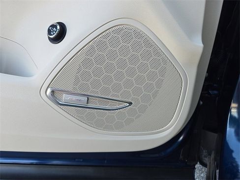 Certified 2023 Buick Envision Avenir image 17